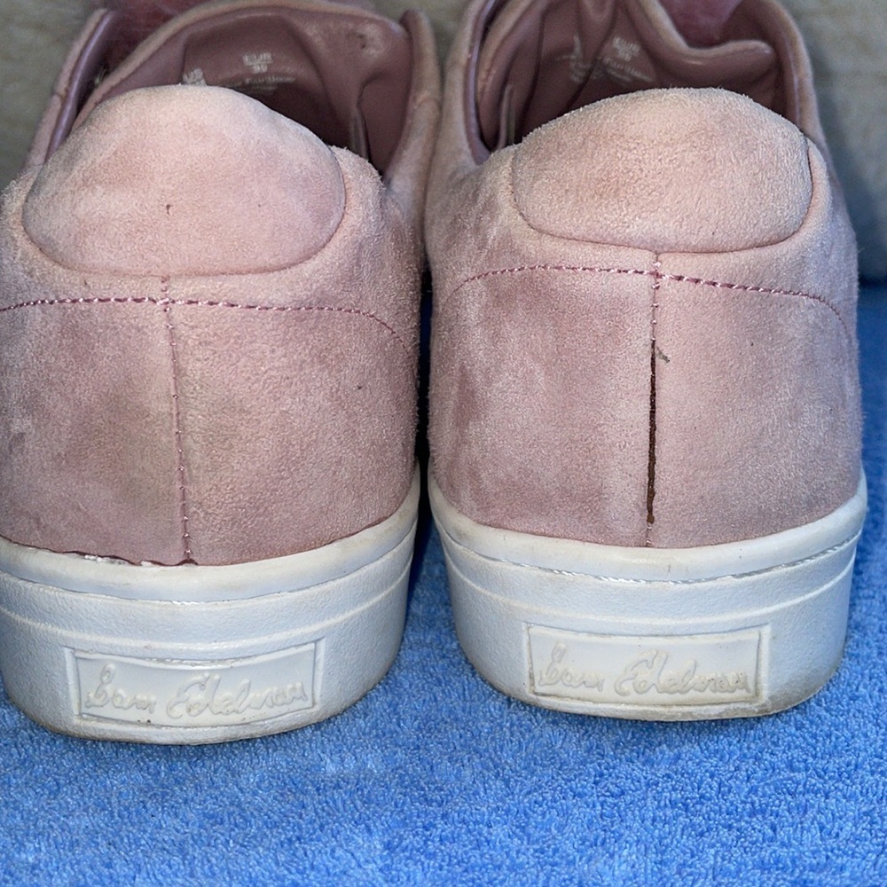 Sam Edelman Pink Suede with Pink Fur Pom-Poms. Size 9M - Picture 6 of 8